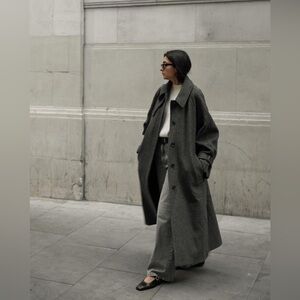 VINTAGE STILLS | wool long coat with silk lining | 40